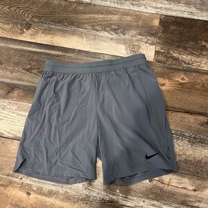 men’s nike shorts